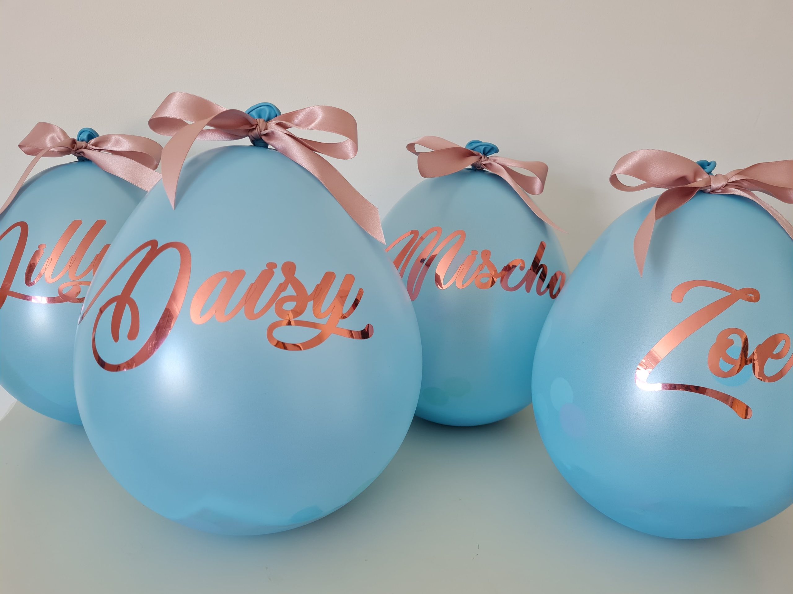 Little pop balloon filled