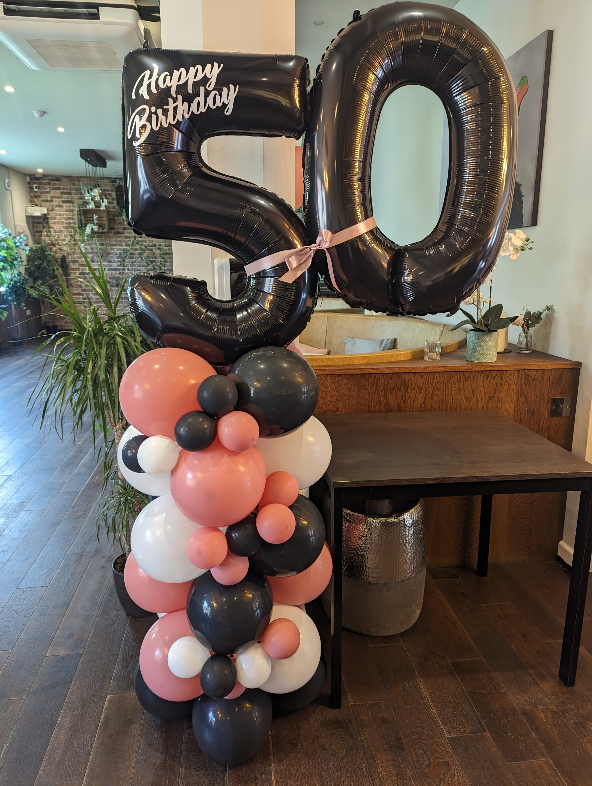 Sweethearts Party Boutique - Balloon Stacks for all Occasions