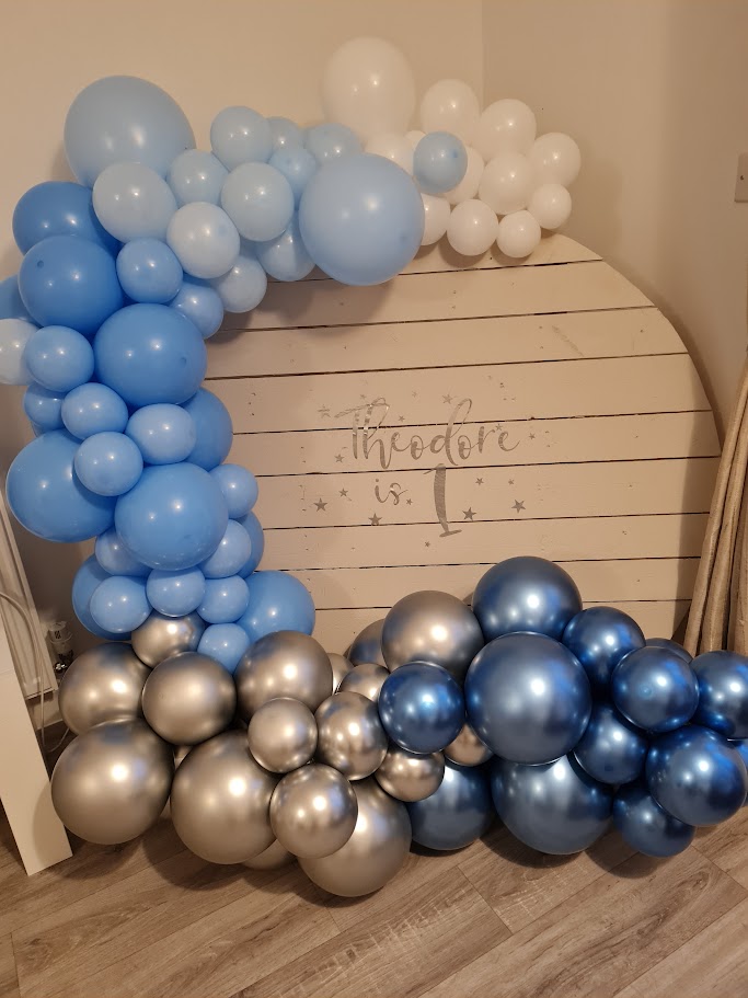 Sweethearts Party Boutique - DIY Photo Booth